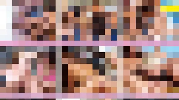 Angie AnnaNikova：Lesbian Pool Party