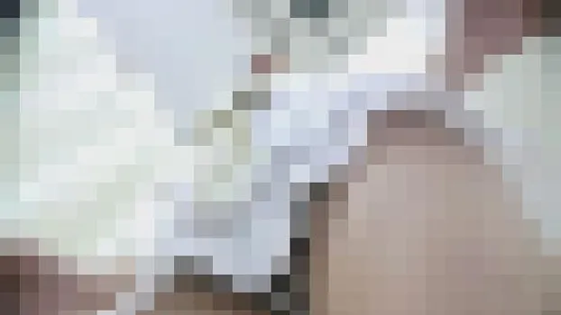 カラコン入れに来たGALのカラフルパンチラ眼科盗撮