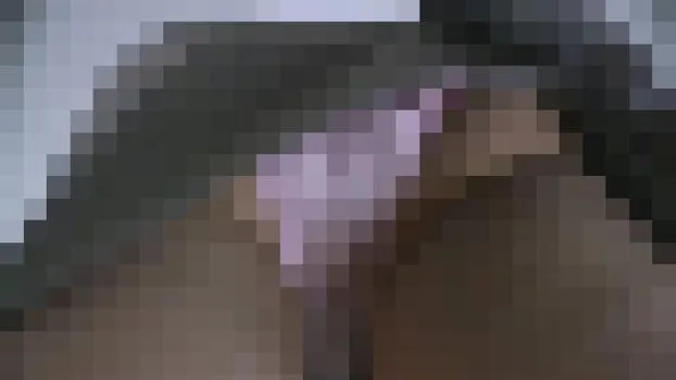 授業参観に来たお母さんのアンケートパンチラ盗撮