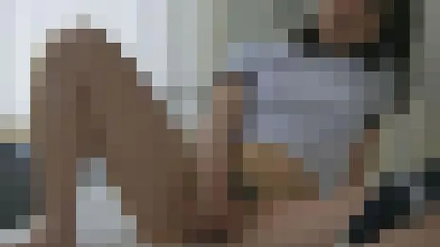 中○生が仮病を使って保健室のベッドでこっそりオナニーしちゃってる映像隠し撮り 13