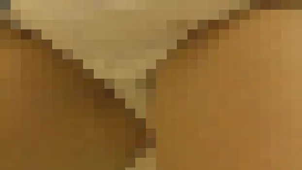 TB●美人エステティシャンTバックパンチラ逆さ撮り